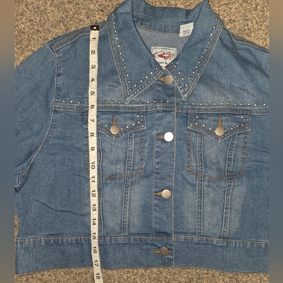 Vintage Roper XL Denim Shorty Jacket with Silver Stud Work on Front/Back/Cuffs - Picture 12 of 14